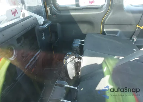 2014 Nissan Nv200 Taxi z USA, uszkodzony, nr VIN 3N8CM0JT6EK702578